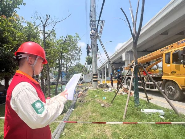 美林配资 2个月完成4个月工期量，上海北部高铁站建设迈出关键一步